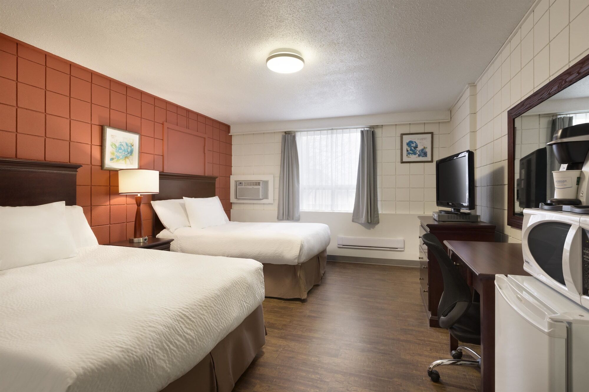 Travelodge By Wyndham Kindersley Exterior foto