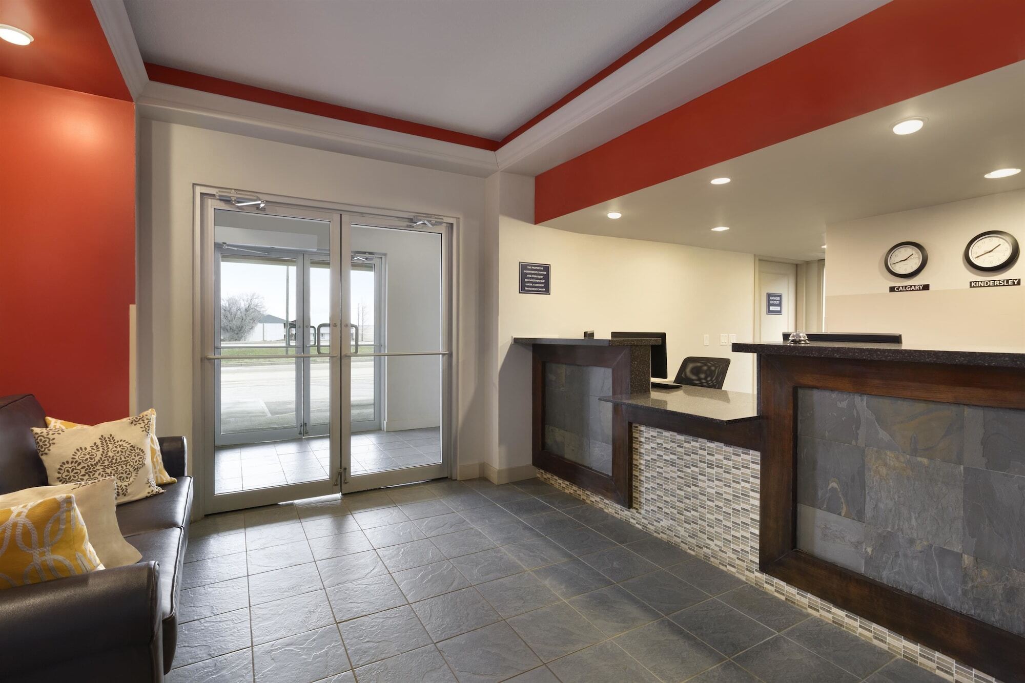 Travelodge By Wyndham Kindersley Exterior foto